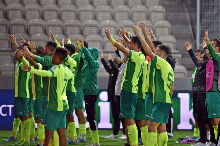 2022.09.15 Krakow
Pilka nozna, Liga Europy UEFA, sezon 2022/2023
Dynamo Kijow - AEK Larnaka
N/z Pilkarze AEK po meczu, radosc
Foto Krzysztof Porebski / PressFocus

2022.09.15 Krakow
Football, UEFA Europa League, 2022/23 season
FC Dynamo Kyiv - AEK Larnaca
Pilkarze AEK po meczu, radosc
Credit: Krzysztof Porebski / PressFocus