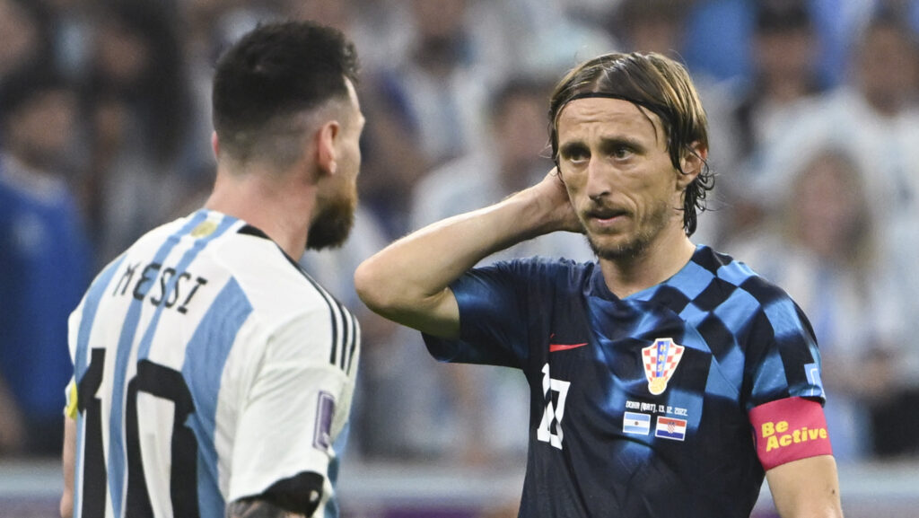 (221213) -- LUSAIL, Dec. 13, 2022 (Xinhua) -- Luka Modric (R) of Croatia and Lionel Messi of Argentina are seen during the Semifinal between Argentina and Croatia at the 2022 FIFA World Cup at Lusail Stadium in Lusail, Qatar, Dec. 13, 2022. (Xinhua/Li Ga)

2022.12.13 LUSAIL
Pilka nozna Mistrzostwa Swiata w Katarze Katar 2022  
Argentyna - Chorwacja
Foto Li Ga/Xinhua/PressFocus

!!! POLAND ONLY !!!