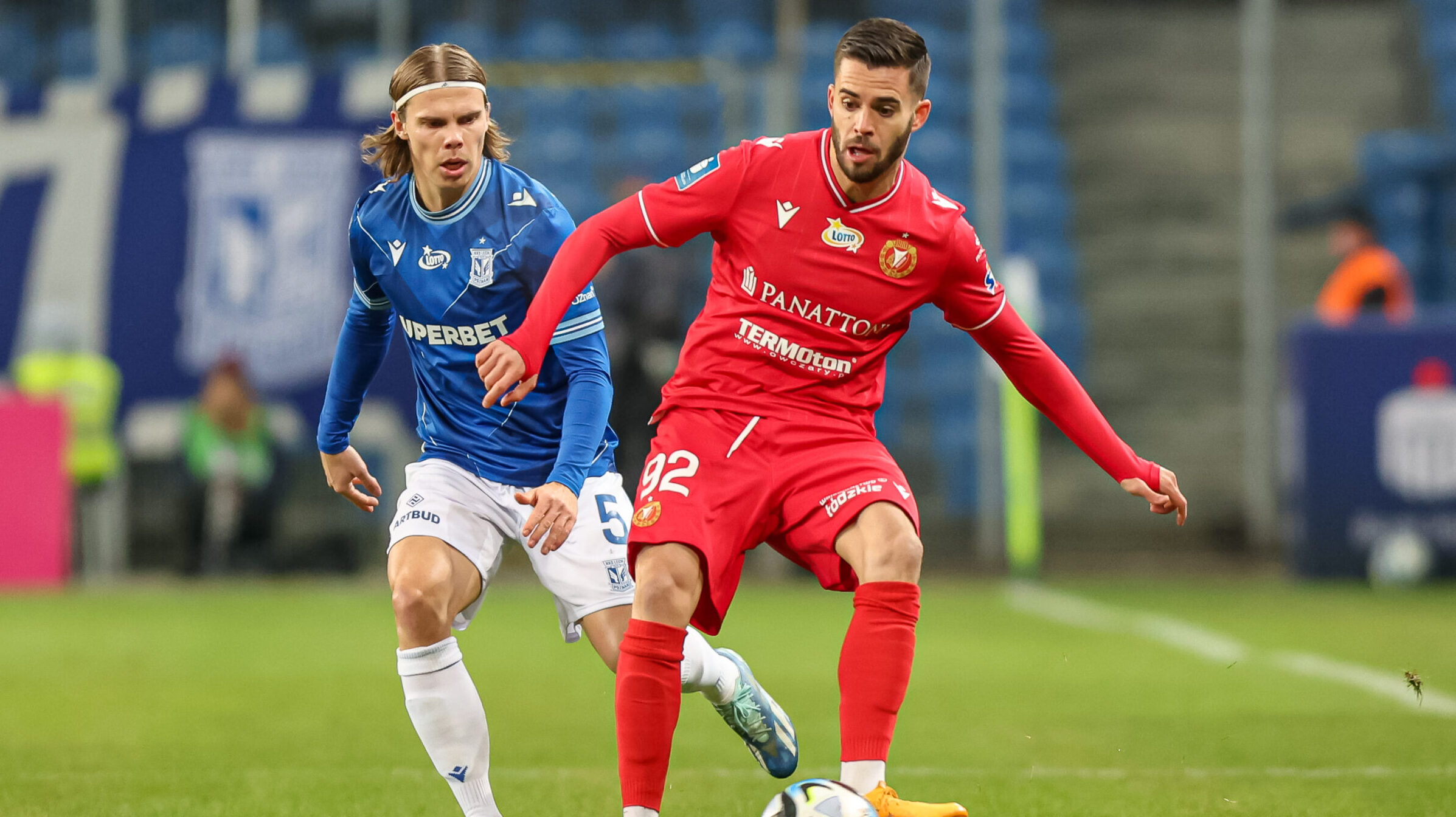 2023.11.26 Poznan
Pilka nozna Ekstraklasa sezon 2023/2024
Lech Poznan - Widzew Lodz
N/z Elias Andersson Fabio Nunes
Foto Pawel Jaskolka / PressFocus
2023.11.26 Poznan
Football Polish Ekstraklasa season 2023/2024
Lech Poznan - Widzew Lodz
Credit: Pawel Jaskolka / PressFocus