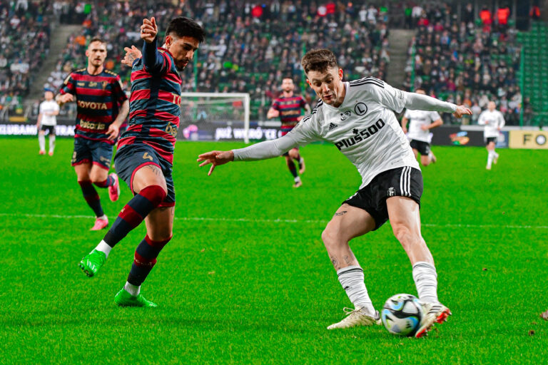 2024.03.02 Warszawa
pilka nozna PKO Ekstraklasa sezon 2023/2024
Legia Warszawa - Pogon Szczecin
N/z Leo Borges Marc Gual
Foto Pawel Bejnarowicz / PressFocus
2024.03.02 Warszawa
Football - Polish PKO Ekstraklasa season 2023/2024
Legia Warszawa - Pogon Szczecin
Leo Borges Marc Gual
Credit: Pawel Bejnarowicz / PressFocus