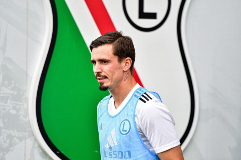 2024.08.18 Warszawa
pilka nozna PKO Ekstraklasa sezon 2024/2025
Legia Warszawa - Radomiak Radom
N/z Allan Migouel Alfarela
Foto Pawel Bejnarowicz / PressFocus

2024.08.18 Warsaw
Football - Polish PKO Ekstraklasa season 2024/2025
Legia Warszawa - Radomiak Radom
Allan Migouel Alfarela
Credit: Pawel Bejnarowicz / PressFocus