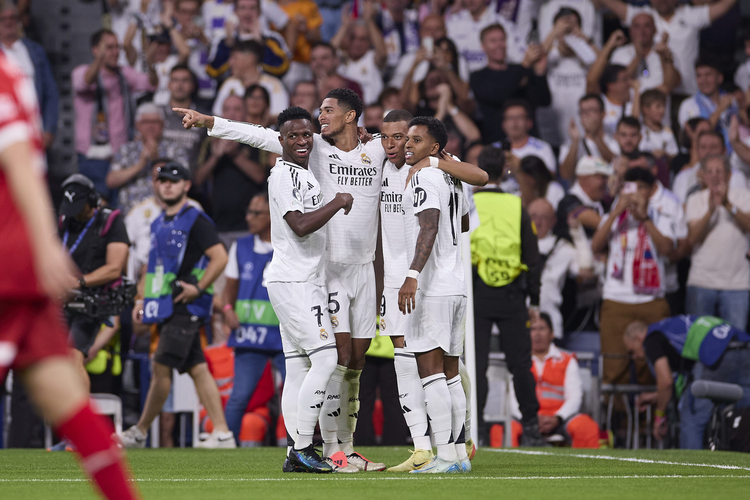 (From L to R) Vinicius Junior, Jude Bellingham, Kylian Mbappe of Real Madrid CF and Rodrygo Goes of Real Madrid CF celebrate a goal during the 2024/2025 UEFA Champions League week 1 football match between Real Madrid CF and VfB Stuttgart at Santiago Bernabeu stadium. Final score: Real Madrid CF 3 : 1 VfB Stuttgart (Photo by Federico Titone / SOPA Images/Sipa USA)
2024.09.17 Madryt
pilka nozna , Liga Mistrzow
Real Madryt - VfB Stuttgart
Foto Federico Titone/SOPA Images/SIPA USA/PressFocus

!!! POLAND ONLY !!!