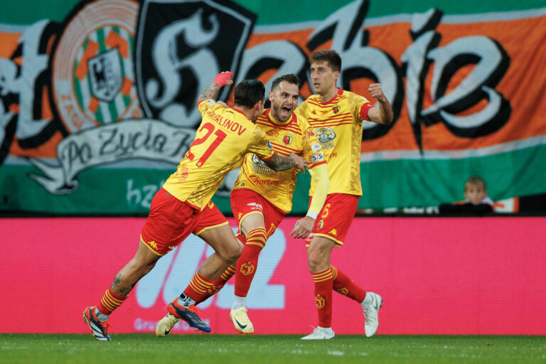 2024.10.19 Lubin
Pilka nozna PKO Ekstraklasa sezon 2024/2025
KGHM Zaglebie Lubin - Jagiellonia Bialystok
N/z Gol bramka radosc Jesus Imaz Darko Curlinov Taras Romanczuk
Foto Tomasz Folta / PressFocus

2024.10.19 Lubin
Football PKO Ekstraklasa season 2024/2025
KGHM Zaglebie Lubin - Jagiellonia Bialystok
Gol bramka radosc Jesus Imaz Darko Curlinov Taras Romanczuk
Credit: Tomasz Folta / PressFocus