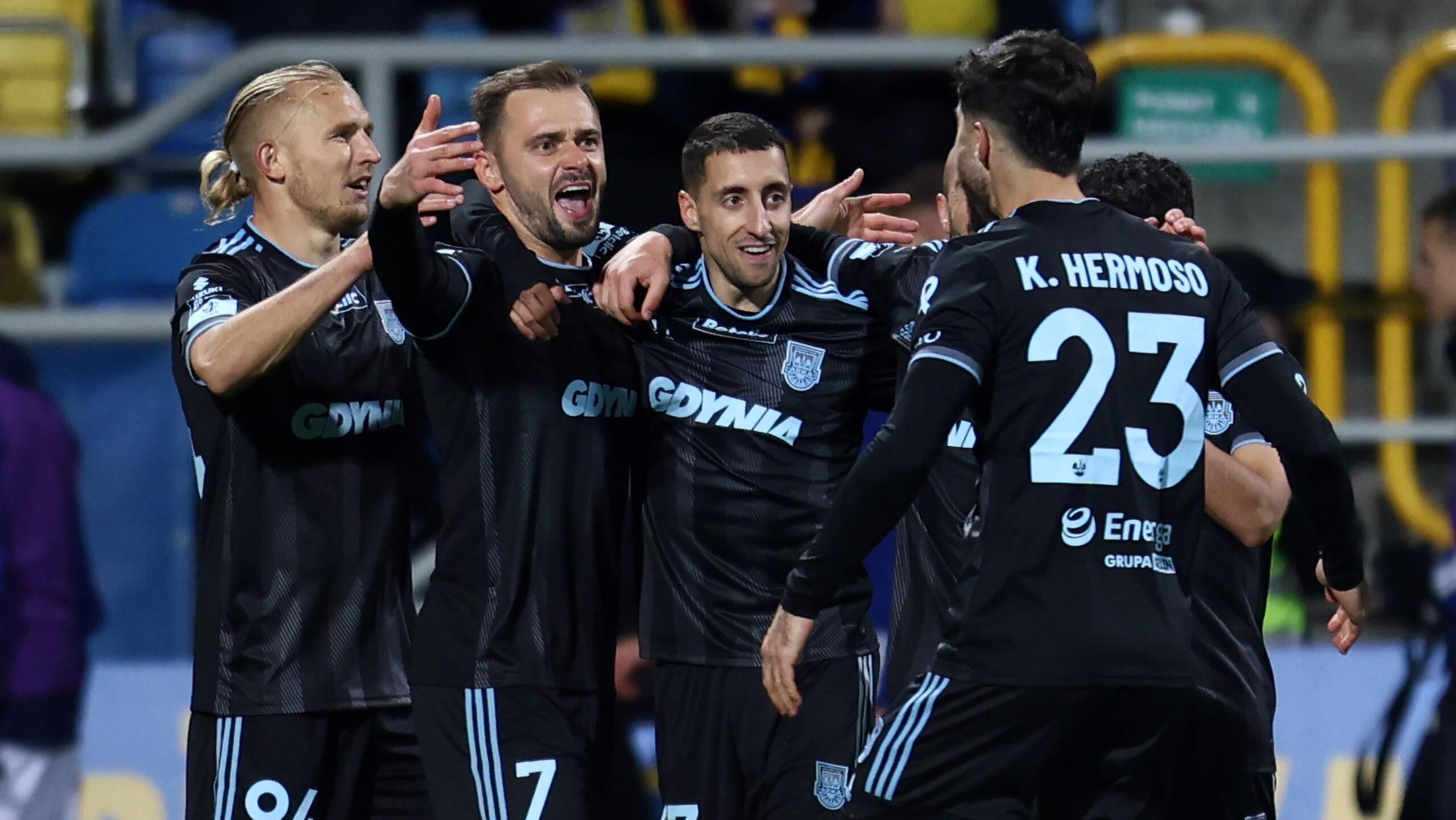 2024.11.02 Gdynia Pilka Nozna Betclic 1 liga sezon 2024/2025 Mecz Arka Gdynia - Wisla Plock N/z Dawid Gojny Szymon Sobczak gol bramka radosc Joao Oliveira Foto Piotr Matusewicz / PressFocus
2024.11.02 Gdynia
Football Polish first division season 2024/2025
Arka Gdynia - Wisla Plock
Dawid Gojny Szymon Sobczak gol bramka radosc Joao Oliveira
Credit: Piotr Matusewicz / PressFocus
