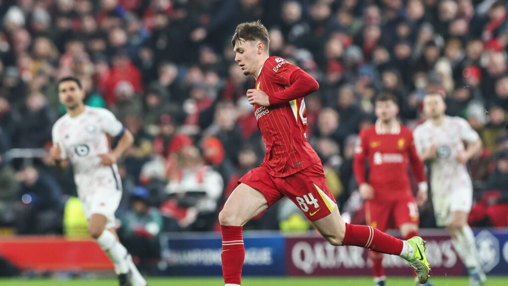 Conor Bradley of Liverpool makes a break with the ball during the UEFA Champions League - League Stage Liverpool v Lille at Anfield, Liverpool, United Kingdom, 21st January 2025

(Photo by Mark Cosgrove/News Images) in ,  on 1/21/2025. (Photo by Mark Cosgrove/News Images/Sipa USA)
2025.01.21 Liverpool
pilka nozna Liga Mistrzow
FC Liverpool - Lille OSC
Foto Mark Cosgrove/News Images/SIPA USA/PressFocus

!!! POLAND ONLY !!!