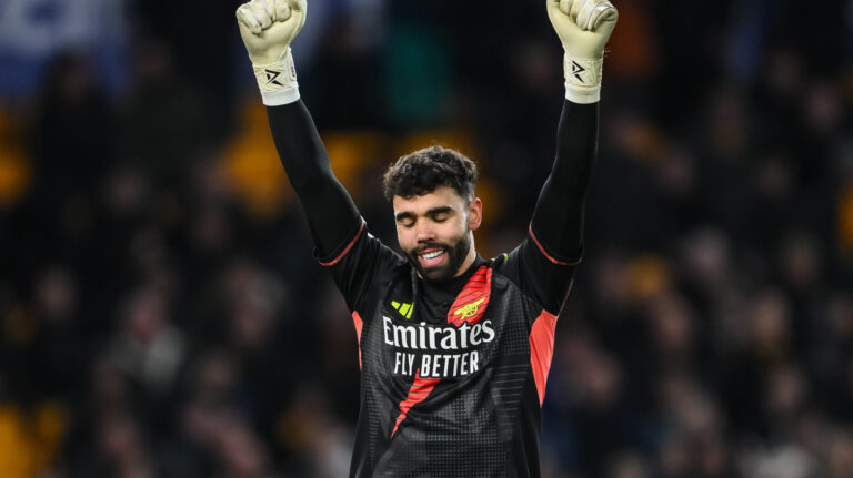 David Raya of Arsenal celebrates his sides victory at there end of the Premier League match Wolverhampton Wanderers vs Arsenal at Molineux, Wolverhampton, United Kingdom, 25th January 2025

(Photo by Craig Thomas/News Images) in ,  on 1/25/2025. (Photo by Craig Thomas/News Images/Sipa USA)
2025.01.25 Wolverhampton
pilka nozna Liga Angielska
Wolverhampton Wanderers - Arsenal Londyn
Foto Craig Thomas/News Images/SIPA USA/PressFocus

!!! POLAND ONLY !!!