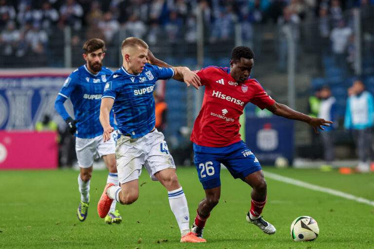 2025.02.14 Poznan
Pilka nozna Ekstraklasa sezon 2024/2025
Lech Poznan - Rakow Czestochowa
N/z Antoni Kozubal Erick Otleno
Foto Pawel Jaskolka / PressFocus

2025.02.14 Poznan
Football Polish Ekstraklasa season 2024/2025
Lech Poznan - Rakow Czestochowa
Credit: Pawel Jaskolka / PressFocus