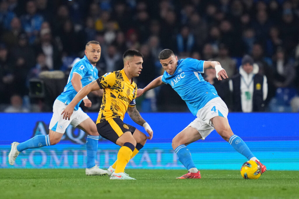 SSC Napoli v FC Internazionale - Serie A Enilive Lautaro Martinez of FC Internazionale and Alessandro Buongiorno of SSC Napoli compete for the ball during the serie Serie A Enilive match between SSC Napoli and FC Internazionale at Stadio Diego Armando Maradona on March 01, 2025 in Naples, Italy Naples Stadio Diego Armando Maradona Naples Italy Copyright: xGiuseppexMaffiax SerieA_Napoli-Inter_010325DSC08887
2025.03.01 Neapol
pilka nozna , liga wloska
SSC Napoli - Inter Mediolan
Foto IMAGO/PressFocus

!!! POLAND ONLY !!!