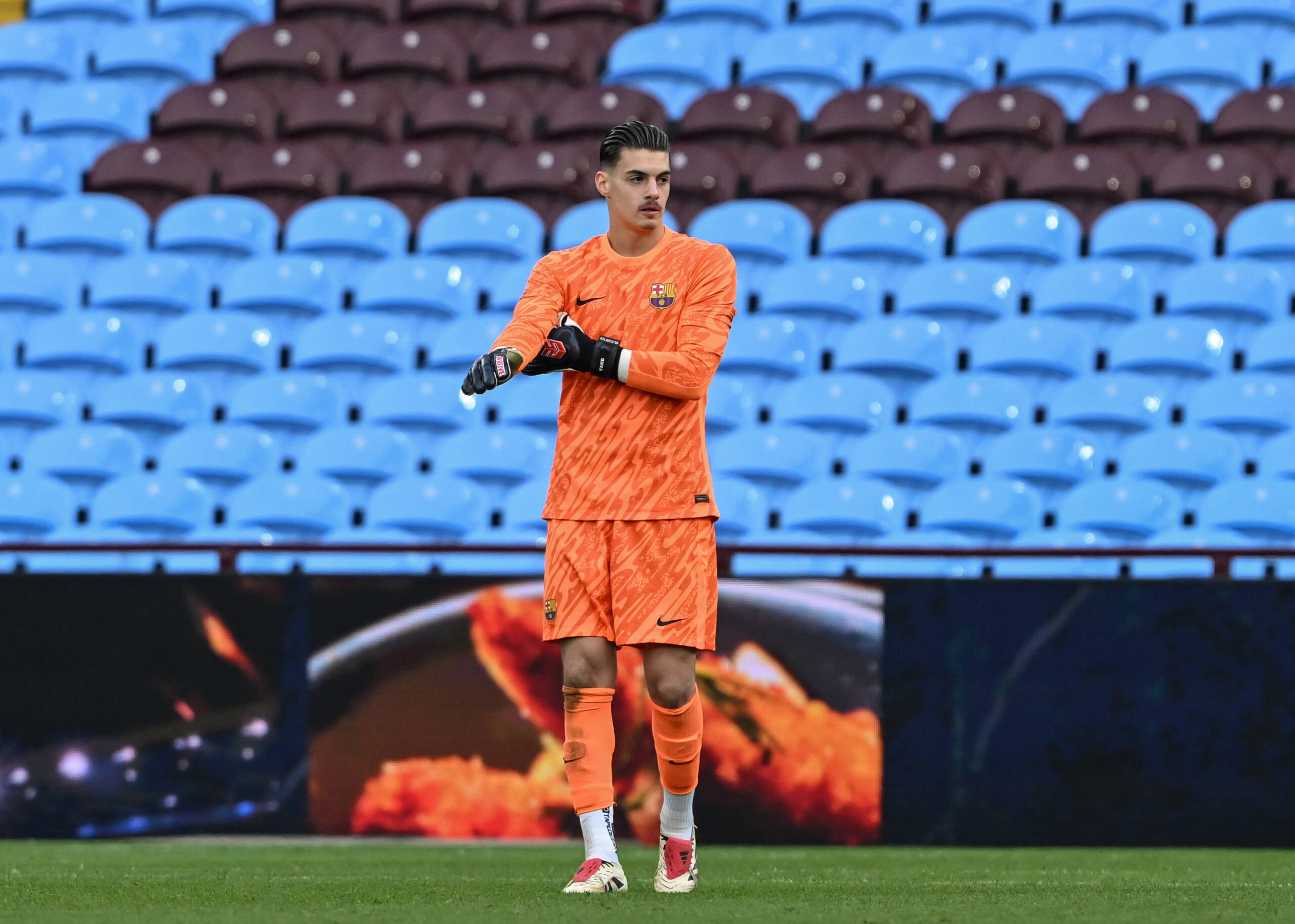 Birmingham, England, 4th March 2025. Aron Yaakobishvili of Barcelona during the UEFA Youth League match Aston Villa v Barcelona at Villa Park, Birmingham. Picture credit should read: Cody Froggatt / Sportimage EDITORIAL USE ONLY. No use with unauthorised audio, video, data, fixture lists, club/league logos or live services. Online in-match use limited to 120 images, no video emulation. No use in betting, games or single club/league/player publications. SPI_153_CF_Aston_Villa_Barcelona_SPI-3727_153 SPI-3727-0154
2025.03.04 Birmingham
pilka nozna , Liga Mlodziezowa UEFA
Aston Villa U19 - FC Barcelona U19
Foto IMAGO/PressFocus

!!! POLAND ONLY !!!