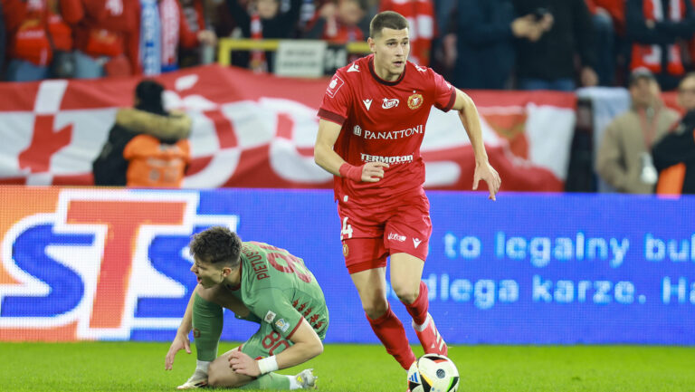 2025.03.09 Lodz 
pilka nozna PKO Ekstraklasa sezon 2024/2025 
Widzew Lodz - Jagiellonia Bialystok
N/z Polydefkis Volanakis
Foto Artur Kraszewski / PressFocus 

2025.03.09 Lodz 
Football - Polish PKO Ekstraklasa season 2024/2025 
Widzew Lodz - Jagiellonia Bialystok
Polydefkis Volanakis
Credit: Artur Kraszewski / PressFocus