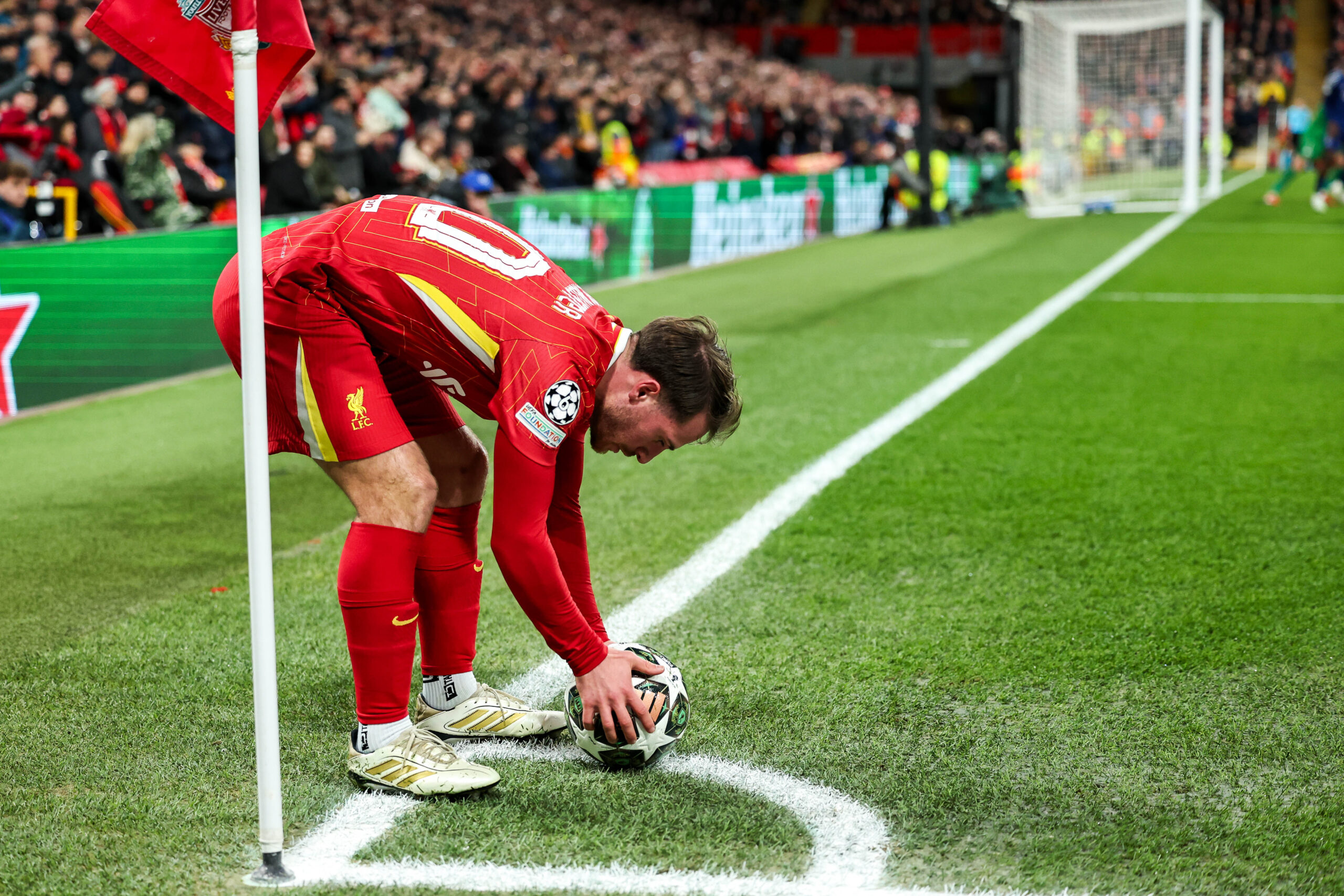 Alexis Mac Allister of Liverpool takes a corner during the UEFA Champions League Last 16 match Liverpool vs Paris Saint-Germain at Anfield, Liverpool, United Kingdom, 11th March 2025
(Photo by Mark Cosgrove/News Images) in Liverpool, United Kingdom on 3/11/2025. (Photo by Mark Cosgrove/News Images/Sipa USA)
2025.03.11 Liverpool
pilka nozna liga mistrzow
FC Liverpool - PSG
Foto News Images/SIPA USA/PressFocus
!!! POLAND ONLY !!!