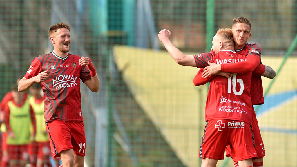2025.03.30 Krakow
Pilka nozna , Betclic II liga , sezon 2024/25
Hutnik Krakow - Zaglebie Sosnowiec
N/z Bartosz Snopczynski, Bartlomiej Wasiluk, Grzegorz Janiszewski, radosc po bramce na 1-3, gol, bramka
Foto Krzysztof Porebski / PressFocus

2025.03.30 Krakow
Football , Polish league, third level , 2024/2025 season
Hutnik Krakow - Zaglebie Sosnowiec
Bartosz Snopczynski, Bartlomiej Wasiluk, Grzegorz Janiszewski, radosc po bramce na 1-3, gol, bramka
Credit: Krzysztof Porebski / PressFocus