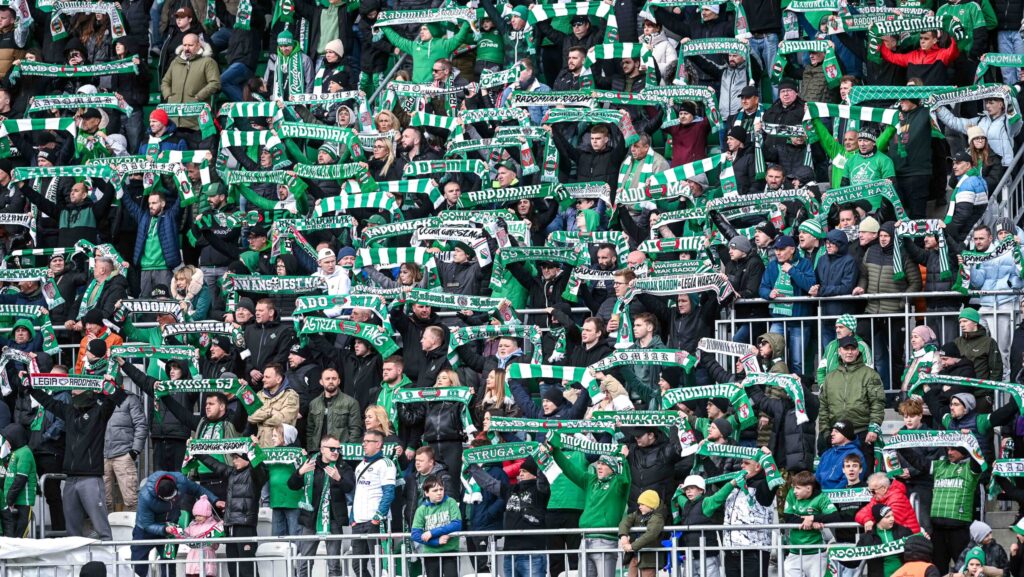 2025.04.05 Radom Pilka Nozna PKO BP Ekstraklasa Sezon 2024/2025 Radomiak Radom - Zaglebie Lubin N/z Kibice Radomiaka Foto Kacper Pacocha / PressFocus

2025.04.05 Radom
Football Polish PKO BP Ekstraklasa League Season 2024/2025
Radomiak Radom - Zaglebie Lubin

Credit: Kacper Pacocha / PressFocus