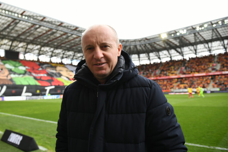 2025.04.06 Bialystok Pilka nozna PKO Ekstraklasa sezon 2024/2025 27. kolejka rozgrywek Jagiellonia Bialystok (zolto-czerwone) - Piast Gliwice N/z Aleksandar Vukovic trener Piasta Gliwice szkoleniowiec coach Foto Michal Kosc / PressFocus
2025.04.06 Bialystok Football Polish PKO Ekstraklasa season 2024/2025 Jagiellonia Bialystok - Piast Gliwice Credit Michal Kosc / PressFocus