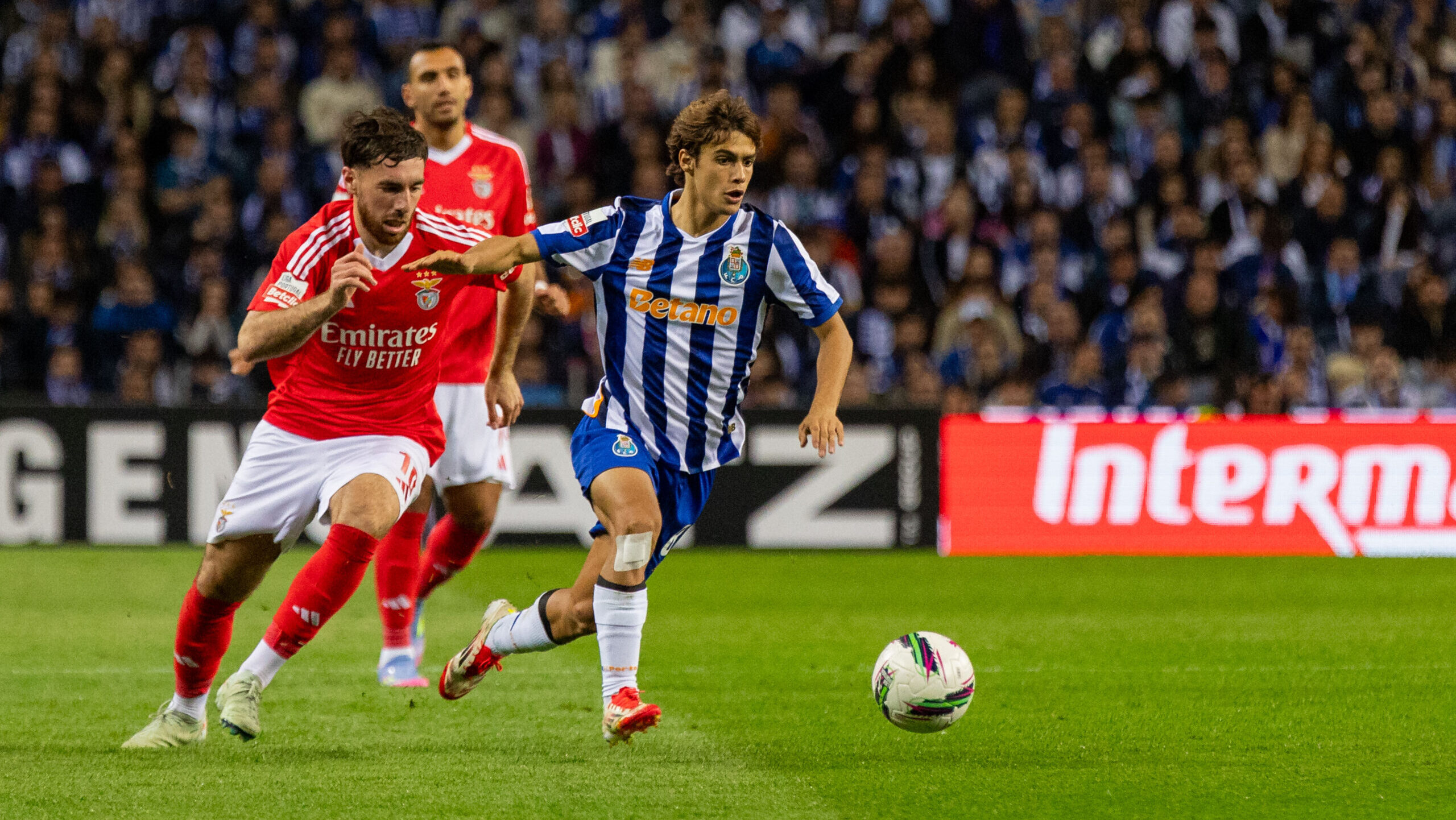 Rodrigo Mora of FC Porto seen in action during the Liga Portugal Betclic match between FC Porto and SL Benfica at Estadio Do Dragao. Final score; FC Porto 1:4 SL Benfica (Photo by Diogo Baptista / SOPA Images/Sipa USA)
2025.04.06 Porto
pilka nozna liga portugalska
FC Porto - SL Benfica
Foto SOPA Images/SIPA USA/PressFocus

!!! POLAND ONLY !!!