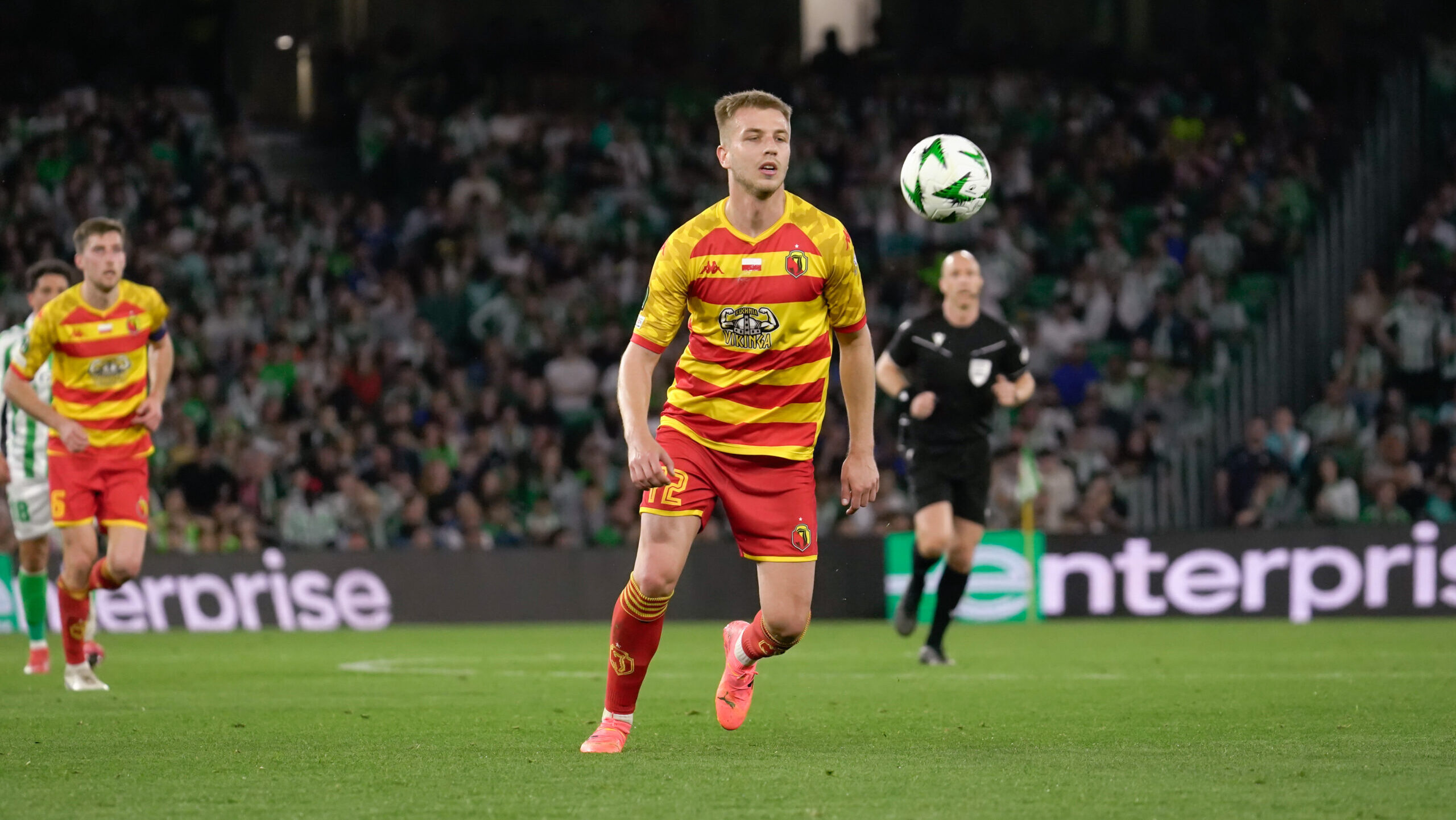 Sevilla, Spain, April 10th 2025 Mateusz Skrzypczak (N72) with the ball during the UEFA Conference League 2024/2025 match between Real Betis and Jagiellonia Bia?ystok at the Estadio Benito Villamarin in Sevilla, Spain (Andres Lopez Sheridan / SPP) (Photo by Andres Lopez Sheridan / SPP/Sipa USA)
2025.04.10 Sewilla
pilka nozna liga konferencji
Real Betis - Jagiellonia Bialystok
Foto SPP/SIPA USA/PressFocus
!!! POLAND ONLY !!!
