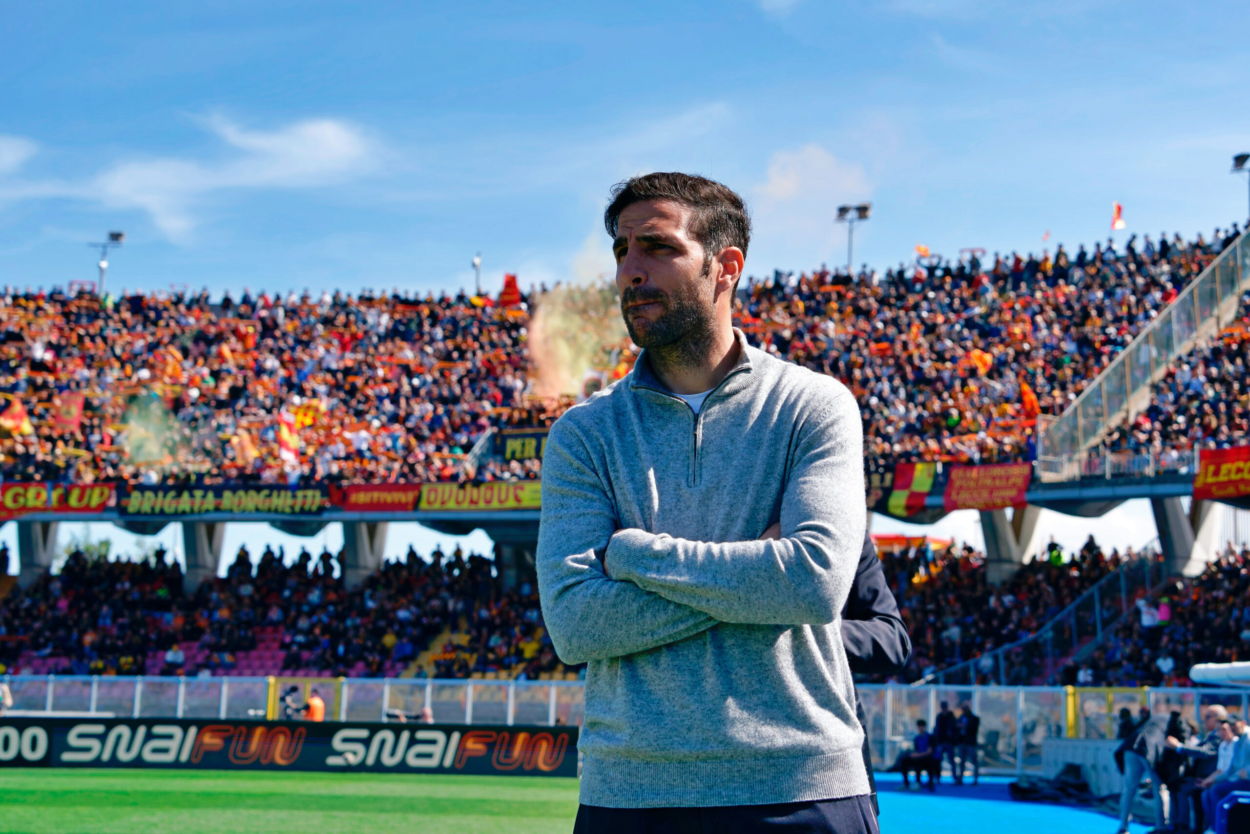 coach Cesc Fabregas of Como 1907  during  US Lecce vs Como 1907, Italian soccer Serie A match in Lecce, Italy, April 19 2025 (Photo by Emmanuele Mastrodonato/IPA Sport / ipa-agency.net/IPA/Sipa USA)
2025.04.19 Lecce 
pilka nozna liga wloska
US Lecce - Como 1907
Foto IPA/SIPA USA/PressFocus

!!! POLAND ONLY !!!