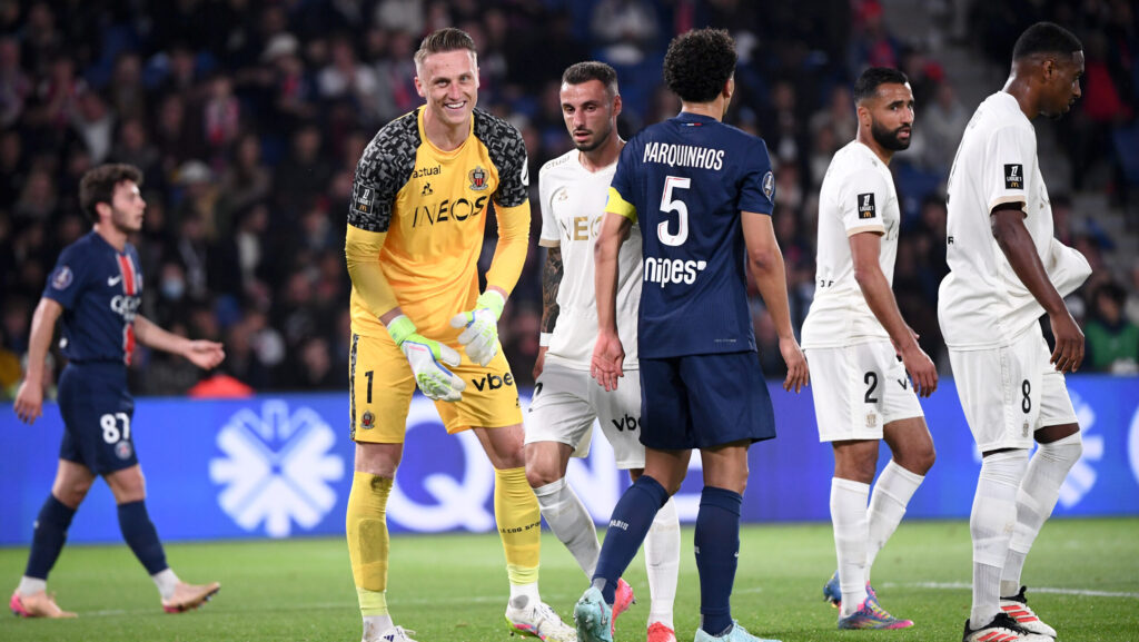 92 Jonathan CLAUSS (ogcn) - 01 Marcin BULKA (ogcn) during the Ligue 1 MCDonald&#039;s match between Paris and Nice on April 25, 2025 at Parc des Princes in Paris, France. (Photo by Philippe Lecoeur/FEP/Icon Sport/Sipa USA)
2025.04.25 Paryz
pilka nozna liga francuska
PSG - OGC Nice
Foto Icon Sport/SIPA USA/PressFocus

!!! POLAND ONLY !!!