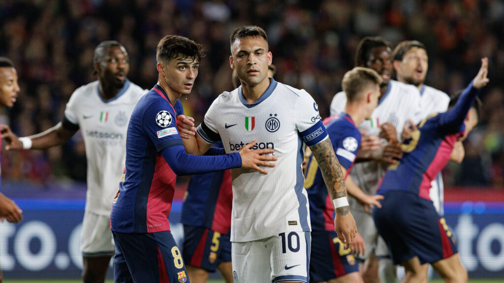 Pedri and Lautaro Martinez seen during UEFA Champions League game between teams of FC Barcelona, Barca and Internazionale Milano Maciej Rogowski Barcelona Estadi Olimpic Lluis Companys Spain Copyright: xMaciejxRogowskix fcbvsinter2425-05
2025.04.30 Barcelona
pilka nozna , liga mistrzow
FC Barcelona - Inter Mediolan
Foto IMAGO/PressFocus

!!! POLAND ONLY !!!