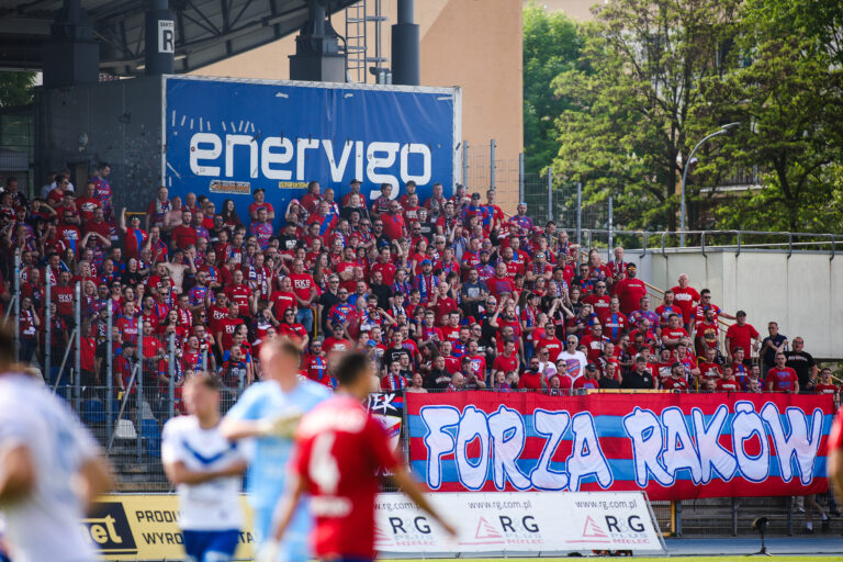 2025.05.03 Mielec
Pilka nozna PKO Ekstraklasa 2024/2025
Stal Mielec - Rakow Czestochowa
N/z kibice doping
Foto Marta Badowska / PressFocus

2025.05.03 Mielec
Football Polish PKO Ekstraklasa Season 2024/2025
kibice doping
Credit: Marta Badowska / PressFocus