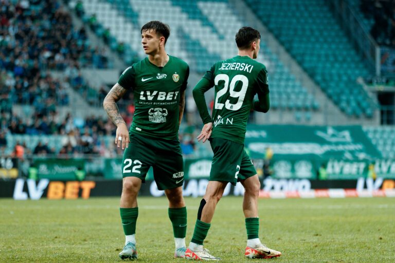 2025.05.03 Wroclaw
Pilka nozna PKO Ekstraklasa sezon 2024/2025
Slask Wroclaw - KGHM Zaglebie Lubin
N/z Mateusz Zukowski Jakub Jezierski
Foto Tomasz Folta / PressFocus
2025.05.03 Wroclaw
Football PKO Ekstraklasa season 2024/2025
Slask Wroclaw - KGHM Zaglebie Lubin
Mateusz Zukowski Jakub Jezierski
Credit: Tomasz Folta / PressFocus