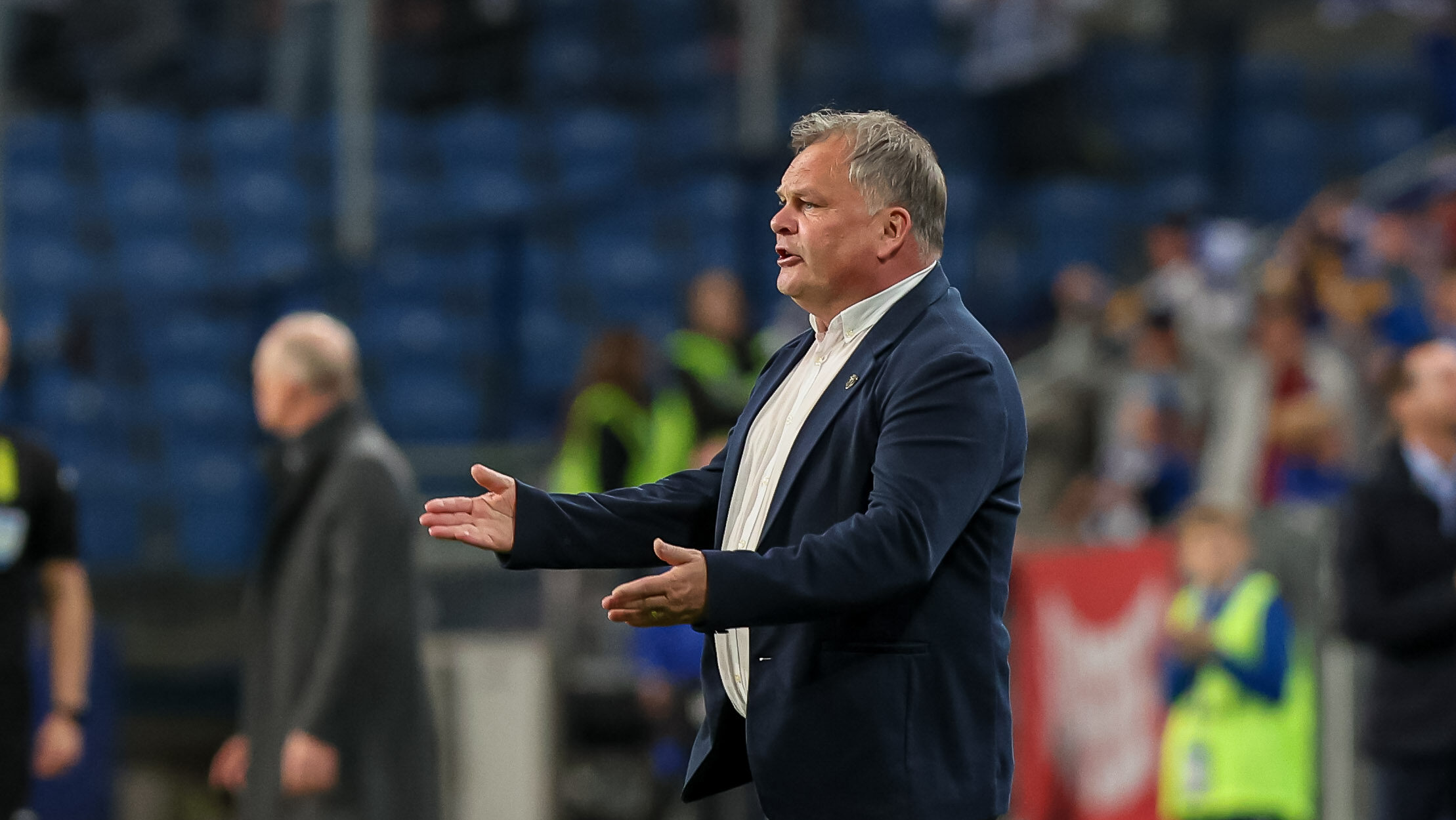 2025.05.03 Poznan
Pilka nozna Ekstraklasa sezon 2024/2025
Lech Poznan - Puszcza Niepolomice
N/z Trener Puszczy Niepolomice Tomasz Tulacz
Foto Pawel Jaskolka / PressFocus
2025.05.03 Poznan
Football Polish Ekstraklasa season 2024/2025
Lech Poznan - Puszcza Niepolomice
Credit: Pawel Jaskolka / PressFocus