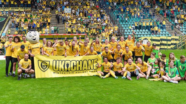 2025.05.03 Katowice
Pilka nozna kobiet Orlen Ekstraliga Kobiet Sezon 2024/2025
GKS Katowice - Pogon Dekpol Tczew
N/z radosc, wygrana, zwyciestwo, mistrzostwo polski, mistrz polski w pilce noznej kobiet, feta, euforia, szalenstwo, kobieca Gieksa
Foto Marcin Bulanda / PressFocus

2025.05.03 Katowice
Football Women Polish Orlen Extraleague Top League Season 2024/2025
GKS Katowice - Pogon Dekpol Tczew
radosc, wygrana, zwyciestwo, mistrzostwo polski, mistrz polski w pilce noznej kobiet, feta, euforia, szalenstwo, kobieca Gieksa
Credit: Marcin Bulanda / PressFocus
