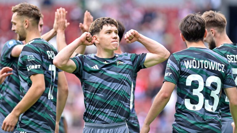 2025.05.04 Krakow
Pilka nozna , PKO BP Ekstraklasa sezon 2024/25
Cracovia Krakow - Lechia Gdansk
N/z Pilkarze Lechii, radosc po bramce na 0-2, gol, bramka, Maksym Chlan
Foto Krzysztof Porebski / PressFocus

2025.05.04 Krakow
Football Polish top league , 2024/2025 season
Cracovia Krakow - Lechia Gdansk
Pilkarze Lechii, radosc po bramce na 0-2, gol, bramka, Maksym Chlan
Credit: Krzysztof Porebski / PressFocus