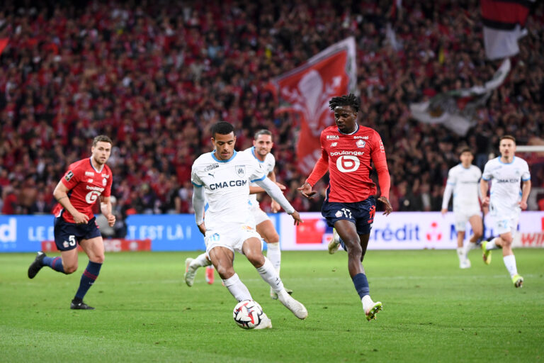 17 Ngalayel Ngal ayel MUKAU (losc) - 10 Mason GREENWOOD (om) during the Ligue 1 MCDonald&#039;s match between Lille and Marseille at Stade Pierre-Mauroy on May 4, 2025 in Lille, France. (Photo by Philippe Lecoeur/FEP/Icon Sport/Sipa USA)
2025.05.04 Lille
pilka nozna liga francuska
LOSC Lille - Olympique Marsylia
Foto Icon Sport/SIPA USA/PressFocus

!!! POLAND ONLY !!!