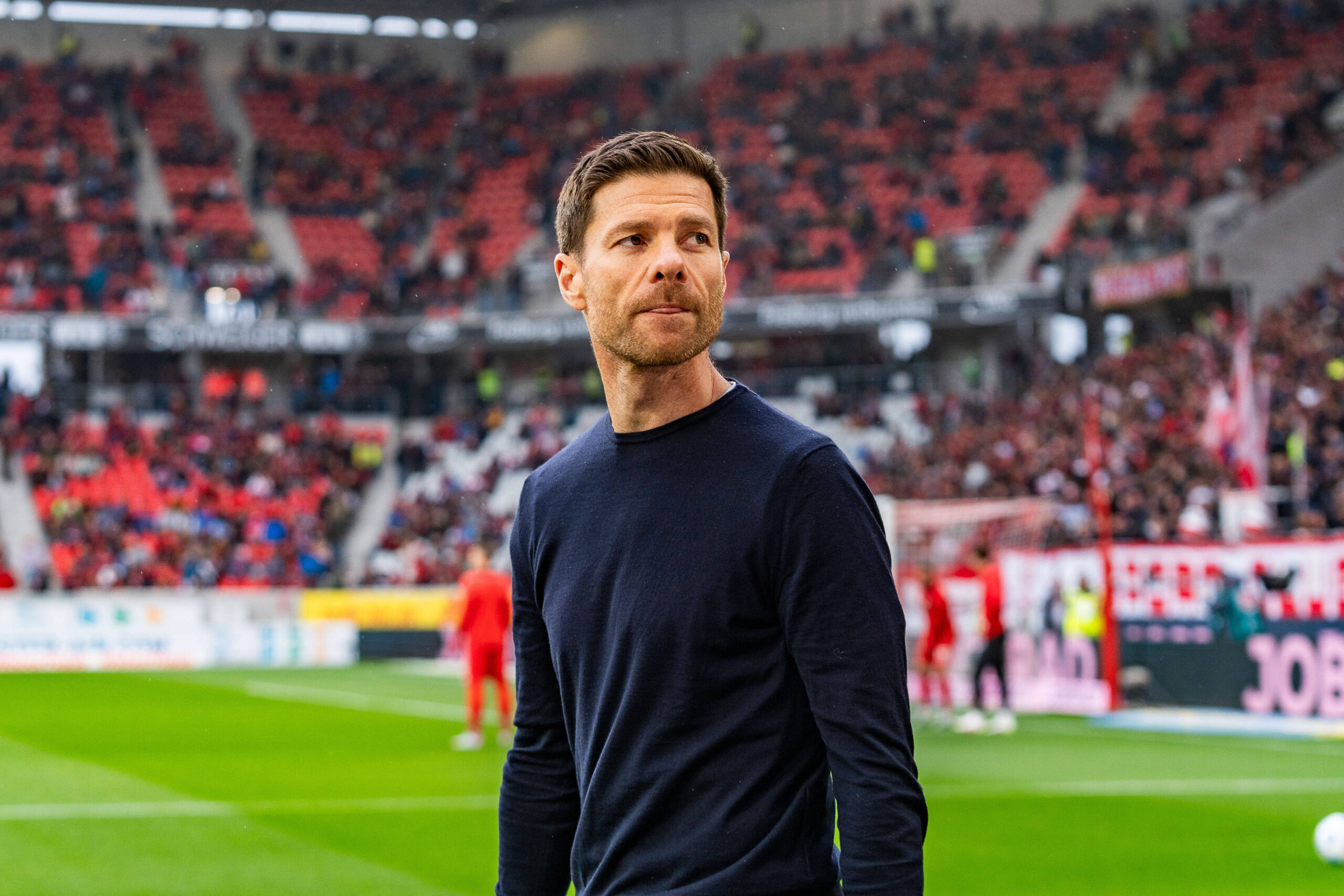 04.05.2025, SC Freiburg vs. Bayer 04 Leverkusen, 1. Bundesliga, 32. Spieltag Xabi Alonso Bayer 04 Leverkusen, Chef-Trainer beim Interview, Mimik Gestik, Ist es Xabi Alonso Bayer 04 Leverkusen, Chef-Trainer sein Abschied der ganz bald naht Wichtiger Hinweis: Gemaess den Vorgaben der DFL Deutsche Fussball Liga bzw. des DFB Deutscher Fussball-Bund ist es untersagt, in dem Stadion und/oder vom Spiel angefertigte Fotoaufnahmen in Form von Sequenzbildern und/oder videoaehnlichen Fotostrecken zu verwerten *** 04 05 2025, SC Freiburg vs Bayer 04 Leverkusen, 1 Bundesliga, Matchday 32 Xabi Alonso Bayer 04 Leverkusen, Head Coach during interview, Mimic gestures, Is it Xabi Alonso Bayer 04 Leverkusen, Head Coach his farewell that is coming very soon Important note According to the regulations of the DFL German Football League or the DFB German Football Association, it is prohibited to use photographs taken in the stadium and / or from the game in the form of sequential images and / or video-like photo series Copyright: xBahhoxKarax
2025.05.04 Freiburg
pilka nozna , liga niemiecka
SC Freiburg - Bayer 04 Leverkusen
Foto IMAGO/PressFocus

!!! POLAND ONLY !!!