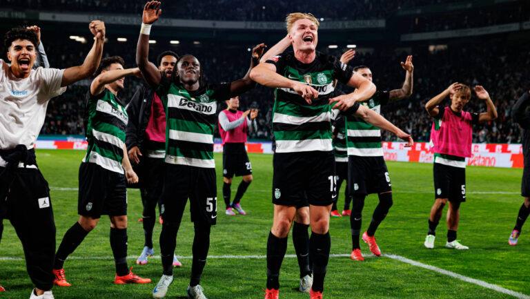 Players of Sporting seen celebrating during Liga Portugal game between teams of Sporting CP and Gil Vicente FC at Estadio Jose Alvalade Maciej Rogowski Lisbon Estadio Jose Alvalade Portugal Copyright: xMaciejxRogowskix scpgilvicente2425-514
2025.05.04 Lizbona
pilka nozna , Liga Portugalska
Sporting Lizbona - Gil Vicente FC
Foto IMAGO/PressFocus

!!! POLAND ONLY !!!