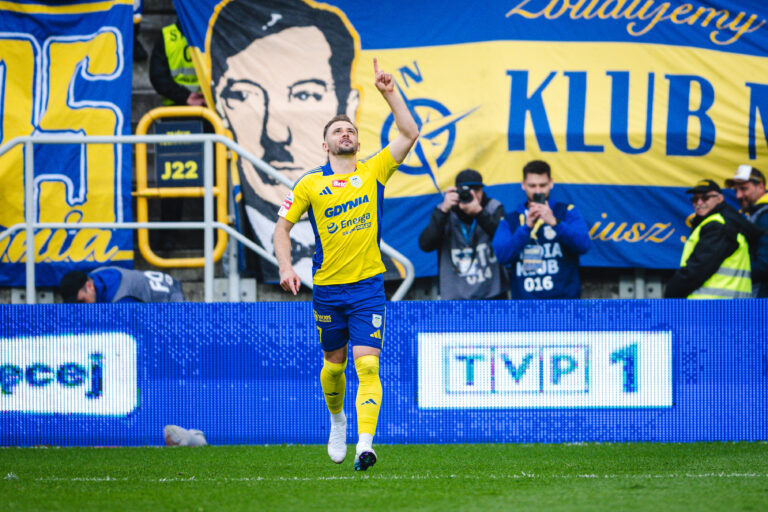 2025.05.04 Gdynia Pilka Nozna Betclic 1 liga sezon 2024/2025 Mecz Arka Gdynia - Bruk Bet Termalica Nieciecza N/z Szymon Sobczak gol bramka radosc Foto Piotr Matusewicz / PressFocus
2025.05.04 Gdynia
Football Polish first division season 2024/2025
Arka Gdynia - Bruk Bet Termalica Nieciecza
Szymon Sobczak gol bramka radosc
Credit: Piotr Matusewicz / PressFocus