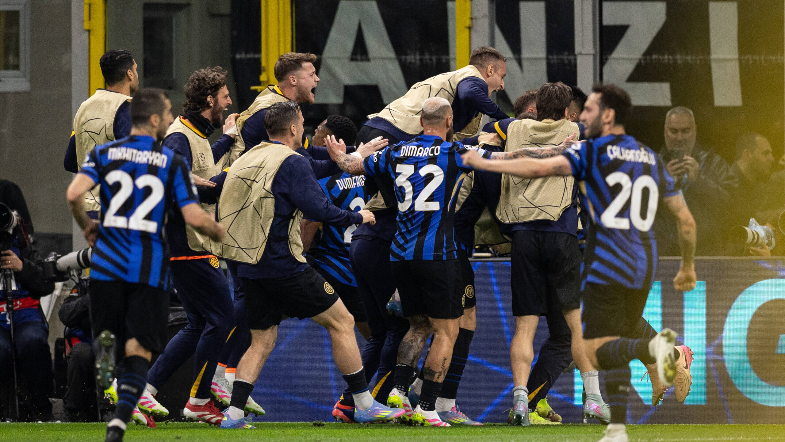Inter x Barcelona Inter in action during the game against Barcelona valid for Champions League at the San Siro stadium, in Milan, today may 6, 2025. Copyright: xx 0L3A8219
2025.05.06 Mediolan
pilka nozna , Liga Mistrzow
Inter Mediolan - FC Barcelona
Foto IMAGO/PressFocus

!!! POLAND ONLY !!!