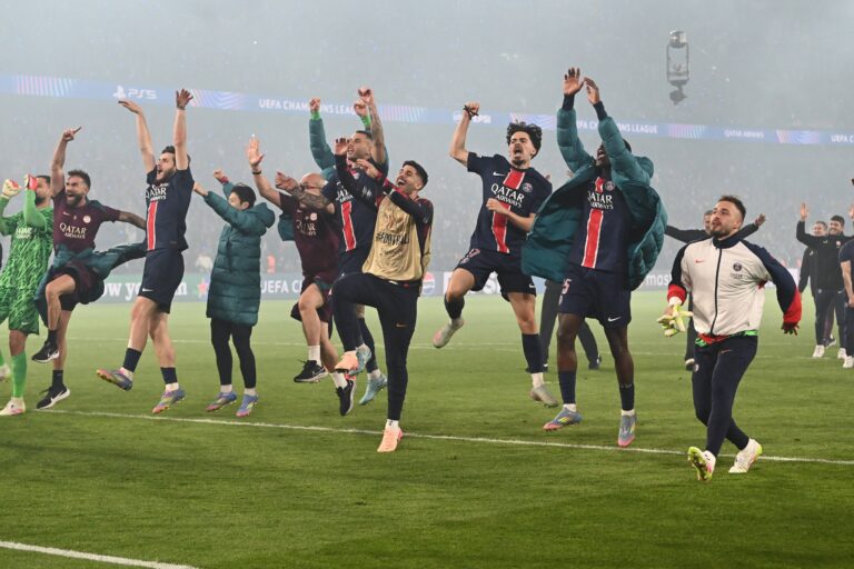 PSG players celebrate during the Champions League Semi-Final second leg match between Paris Saint Germain and Arsenal at the Parc des Princes on May 7, 2025. PSG won and advanced to the final. - 07/05/2025 - France / Ile-de-France region / Paris - PUBLICATIONxNOTxINxFRAxRUS JulienxMattiax/xLexPictorium LePictorium_0307891
2025.05.07 Paryz
pilka nozna , Liga Mistrzow
Paris Saint-Germain - Arsenal Londyn
Foto IMAGO/PressFocus

!!! POLAND ONLY !!!