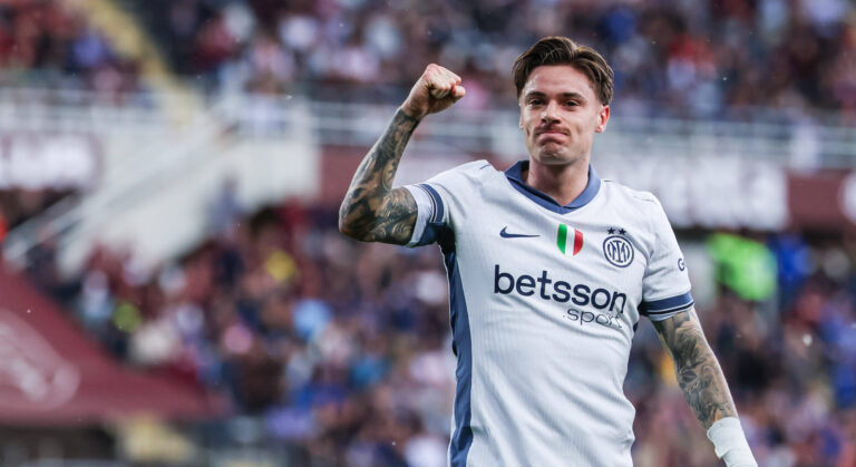 Torino FC vs FC Internazionale - Serie A 2024/25 - 11/05/2025 Nicola Zalewski of FC Internazionale celebrates after scoring a goal during Serie A 2024/25 football match between Torino FC and FC Internazionale at Olimpico Grande Torino Stadium *** Torino FC vs FC Internazionale Serie A 2024 25 11 05 2025 Nicola Zalewski of FC Internazionale celebrates after scoring a goal during Serie A 2024 25 football match between Torino FC and FC Internazionale at Olimpico Grande Torino Stadium Copyright: xBEAUTIFULxSPORTS/Carabellix
2025.05.11 Turyn
pilka nozna , liga wloska
Torino FC - Inter Mediolan
Foto IMAGO/PressFocus
!!! POLAND ONLY !!!