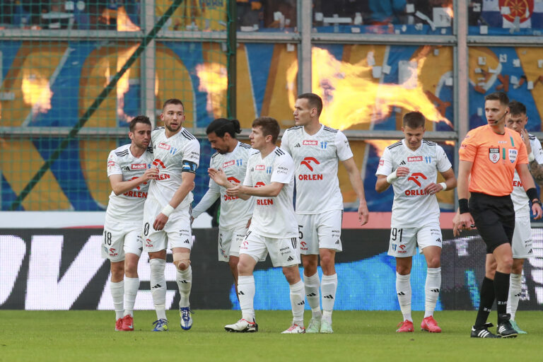 2025.05.12 Plock 
Pilka nozna Betclic 1 Liga 2024/2025 
Wisla Plock - Arka Gdynia
N/z Jorge Jimenez Lukasz Sekulski Dominik Kun
Foto Artur Kraszewski / PressFocus 

2025.05.12 Plock 
Football Betclic 1 Liga 2024/2025 
Wisla Plock - Arka Gdynia
Jorge Jimenez Lukasz Sekulski Dominik Kun
Credit: Artur Kraszewski / PressFocus