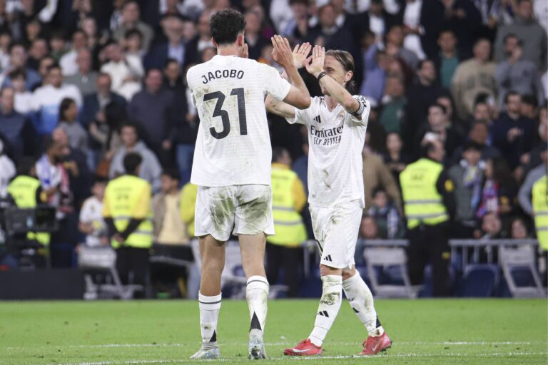Spanish La Liga EA Sports soccer match Real Madrid vs Mallorca at Santiago bernabeu Stadium in Madrid, Spain 15 May 2025 Jacobo Ramon and Modric 900/Cordon Press PUBLICATIONxNOTxINxFRAxESP 900/CordonxPress LOF - Real Madrid vs Mallorca
2025.05.14 Madryt
pilka nozna , liga hiszpanska
Real Madryt - RCD Mallorca
Foto IMAGO/PressFocus

!!! POLAND ONLY !!!