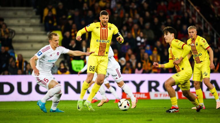 2025.05.17 Kielce
Pilka nozna PKO Ekstraklasa 2024/2025
Korona Kielce - Rakow Czestochowa
N/z Milosz Trojak
Foto Marta Badowska / PressFocus

2025.05.17 Kielce
Football Polish PKO Ekstraklasa Season 2024/2025
Milosz Trojak
Credit: Marta Badowska / PressFocus
