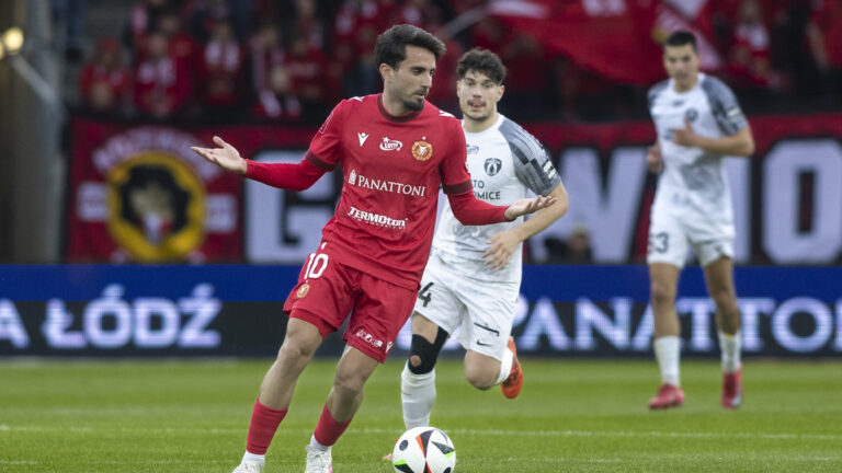 2025.05.19 Lodz Pilka Nozna PKO BP Ekstraklasa Sezon 2024/2025 Widzew Lodz - Puszcza Niepolomice Nz Fran Alvarez Foto Dawid Figura / PressFocus

2025.05.19 Lodz Football Polish League PKO BP Ekstraklasa Season 2024/2025 Widzew Lodz - Puszcza Niepolomice Fran Alvarez Credit: Dawid Figura / PressFocus