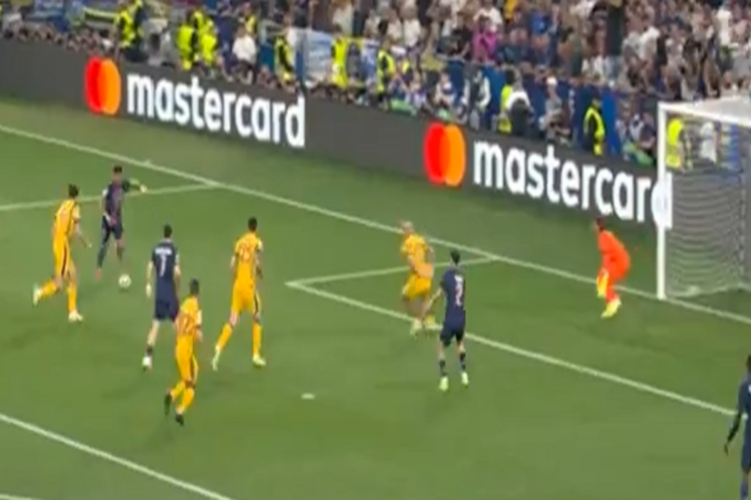 Inter oszołomiony! PSG prowadzi i dominuje rywali [WIDEO]