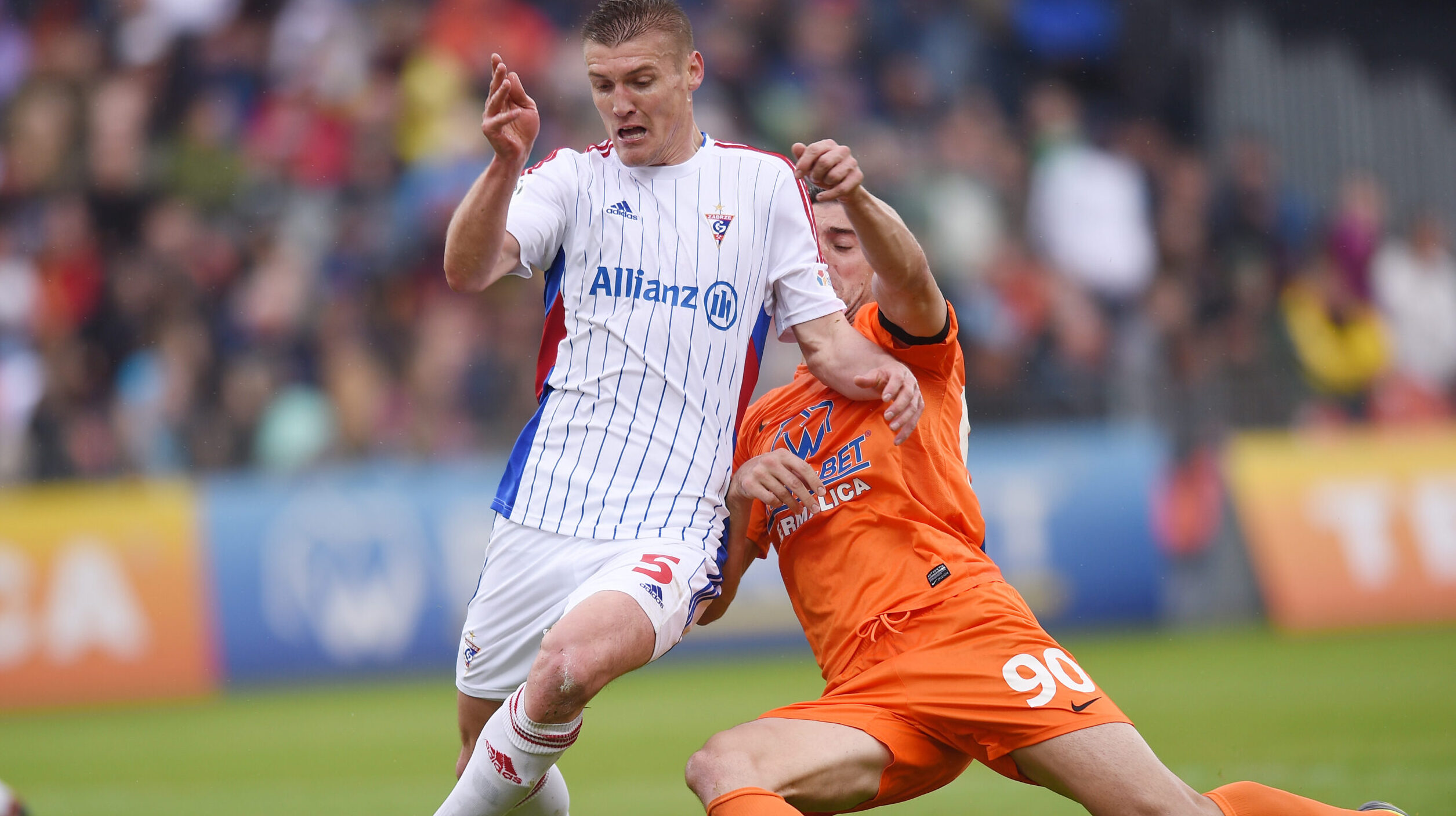 2016.05.14 Nieciecza
Pilka nozna Ekstraklasa sezon 2015/2016
Termalica Bruk Bet Nieciecza - Gornik Zabrze
N/z Oleksandr Szeweluchin Stefan Nikolic
Foto Lukasz Laskowski / PressFocus

2016.05.14 Nieciecza
Football Polish Ekstraklasa season 2015/2016
Termalica Bruk Bet Nieciecza - Gornik Zabrze
Oleksandr Szeweluchin Stefan Nikolic
Credit: Lukasz Laskowski / PressFocus