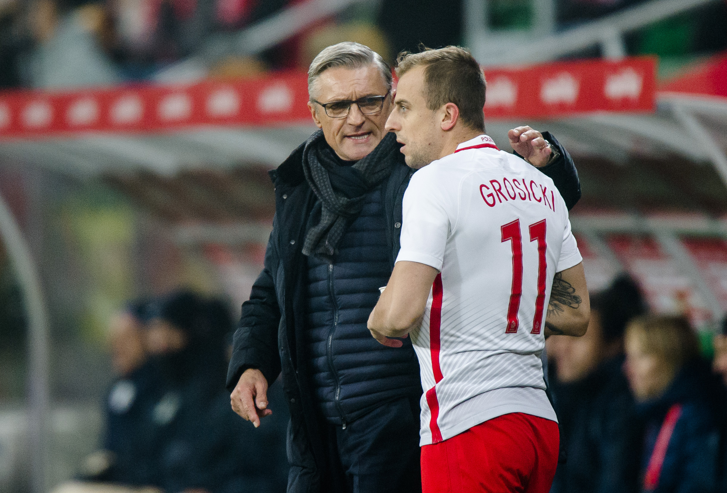 2016.11.14 , Wroclaw , Stadion miejski, Pilka nozna , Mecz towarzyski
Polska - Slowenia
N/z Trener Adam Nawalka, Kamil Grosicki
Foto Rafal Oleksiewicz / PressFocus
2016.11.14, Wroclaw
Friendly match Poland - Slovenia
Trener Adam Nawalka, Kamil Grosicki
Credit: Rafal Oleksiewicz / PressFocus