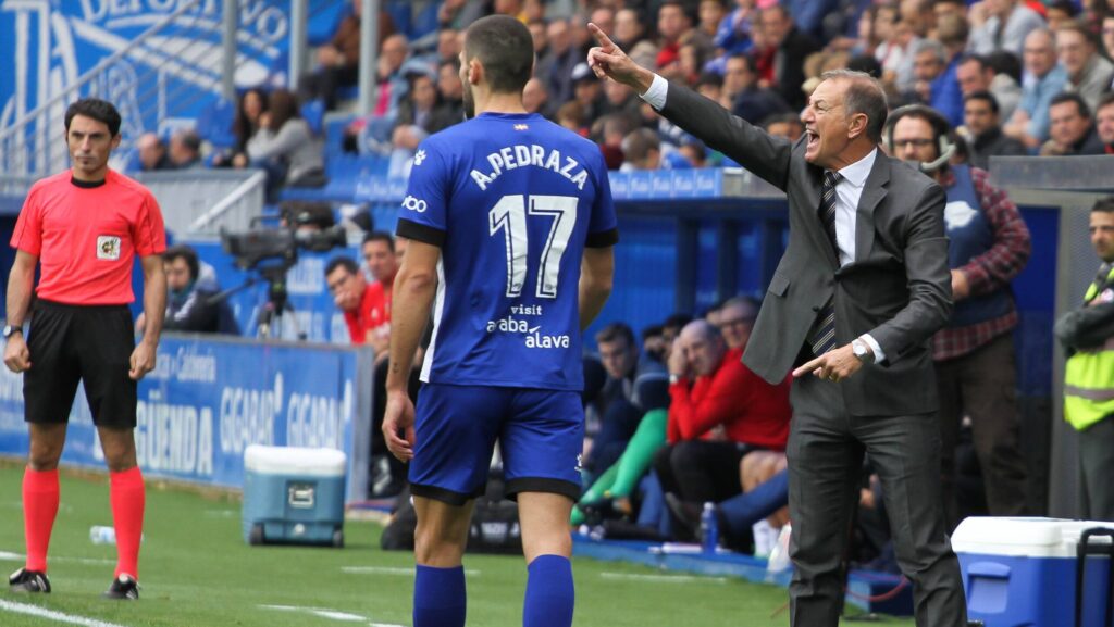 Alave&#039;s coach Gianni de Biasi  during La Liga match between Alaves and Valencia at the Mendizorroza stadium in Vitoria, saturday, Oct. 28th 2017.
Cordon Press
28.10.2017 Vitoria Hiszpania
Pilka nozna Liga hiszpanska La liga Primera Division 
Deportivo Alaves - Valencia CF
FOTO Irina R. H. / AFP7 / Cordon Press / PressFocus

POLAND ONLY!!