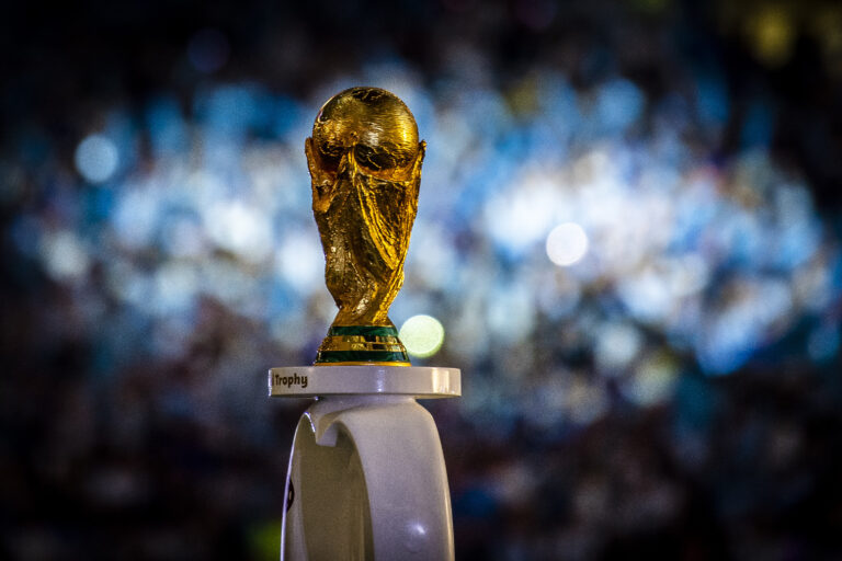 LUSAIL, AD - 18.12.2022: ARGENTINA VS FRANCE - World Cup Cup before the match between Argentina vs France valid for the 2022 FIFA World Cup Final held at the Estadio Internacional de Lusail, AD, Qatar (Photo: Richard Callis/Fotoarena/Sipa USA)
2022.12.18 Lusail
pilka nozna mistrzostwa swiata katar 2022
Argentyna - Francja
Foto Fotoarena/SIPA USA/PressFocus

!!! POLAND ONLY !!!