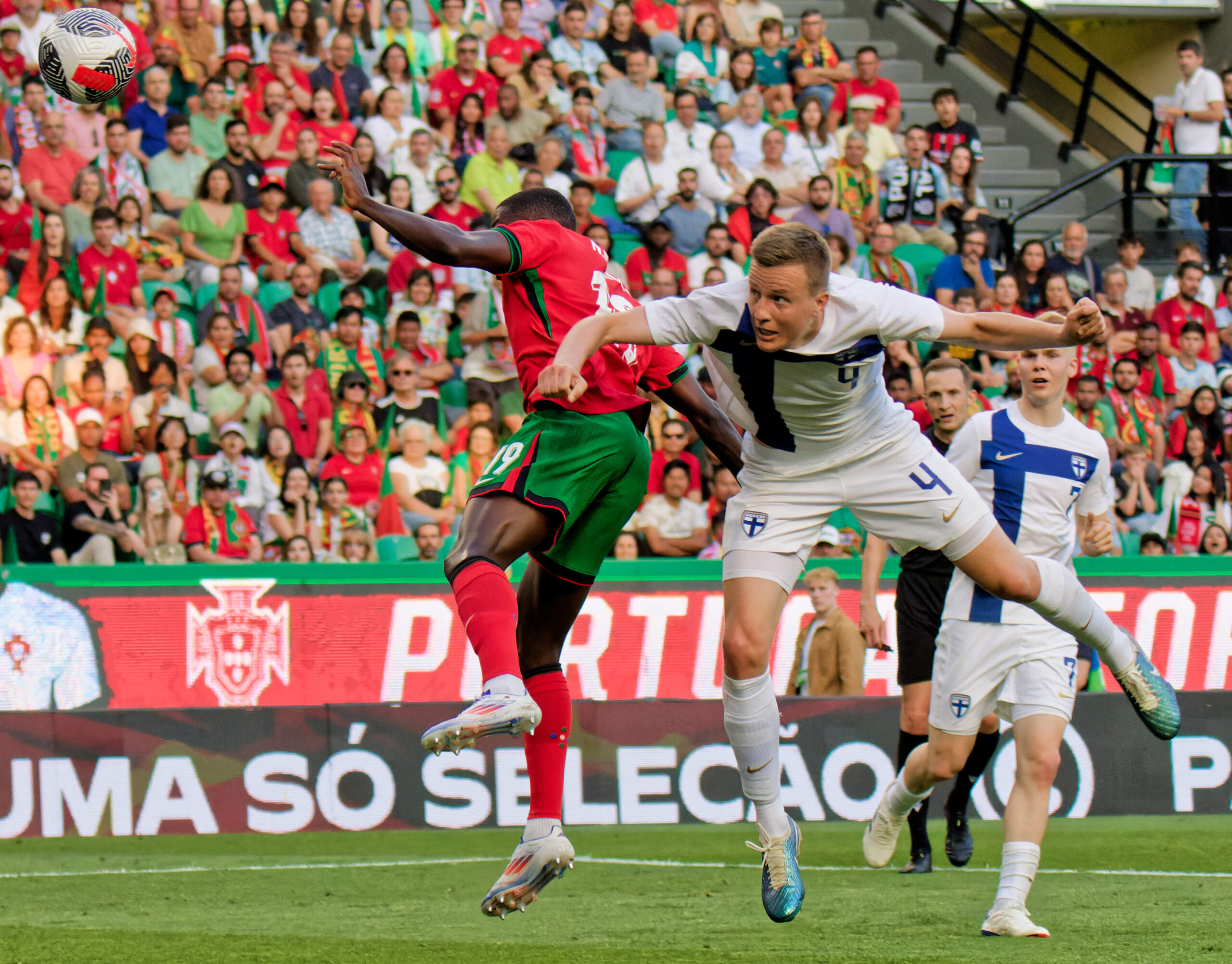 Lisbon, Portugal, June 04 2024: Nuno Mendes (19 Portugal) and Robert Ivanov (4 Finland) in action during the International Friendly game between Portugal and Finland at Estadio Jose Alvalade in Lisbon, Portugal.  (Pedro Porru / SPP) (Photo by Pedro Porru / SPP/Sipa USA)
2024.06.04 Lizbona
pilka nozna , miedzynarodowy mecz towarzyski
Portugalia - Finlandia
Foto Pedro Porru/SPP/SIPA USA/PressFocus

!!! POLAND ONLY !!!