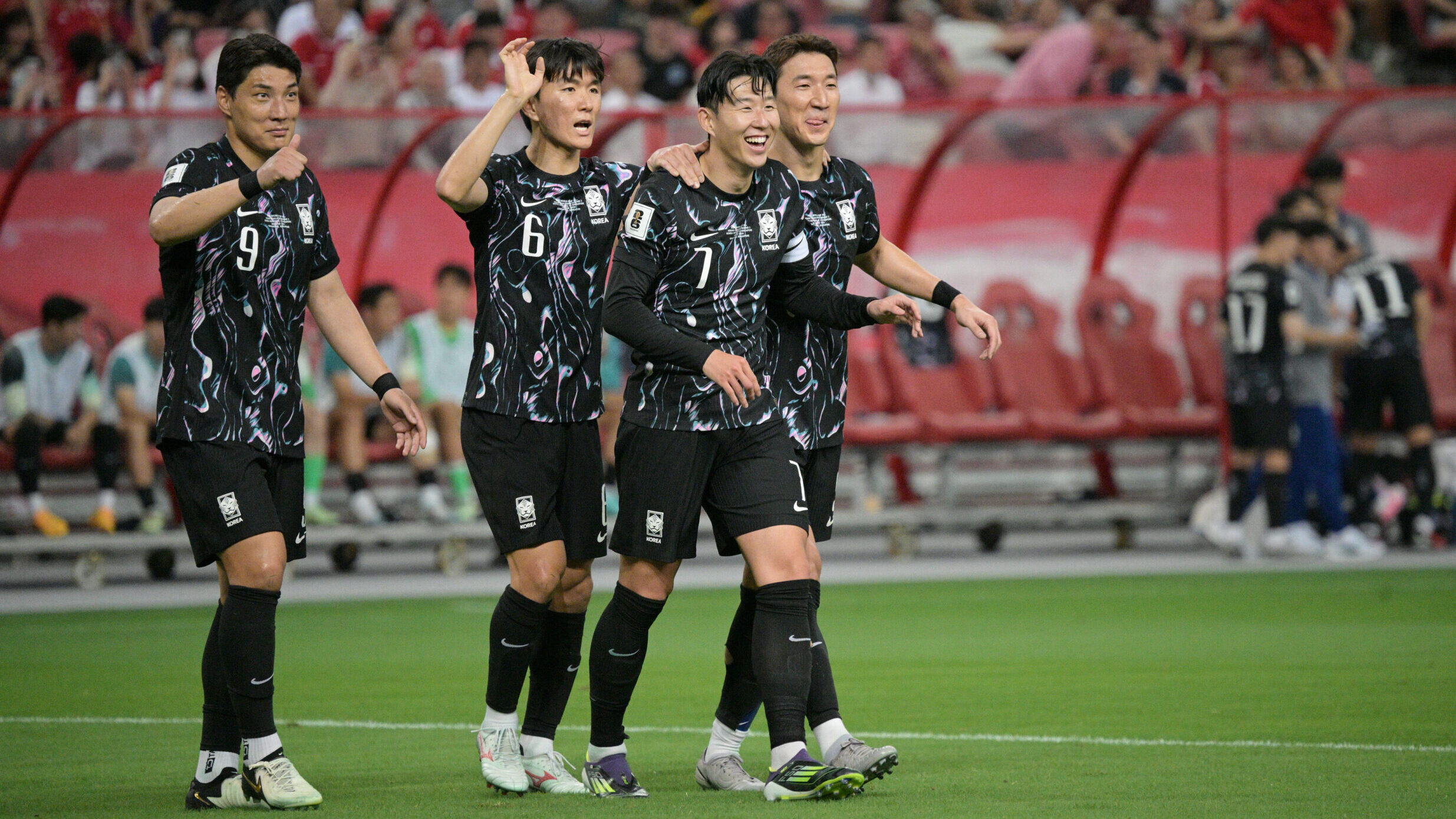 (240606) -- SINGAPORE, June 6, 2024 (Xinhua) -- Son Heung-Min (2nd R) of South Korea celebrates scoring a goal during the Group C match of 2026 FIFA World Cup Asian qualifiers between Singapore and South Korea at the National Stadium in Singapore on June 6, 2024. (Photo by Then Chih Wey/Xinhua)
2024.06.06 Singapur
pilka nozna eliminacje , kwalifikacje do Mistrzostw Swiata
Singapur - Korea Poludniowa
Foto Then Chih Wey/Xinhua/PressFocus
!!! POLAND ONLY !!!
