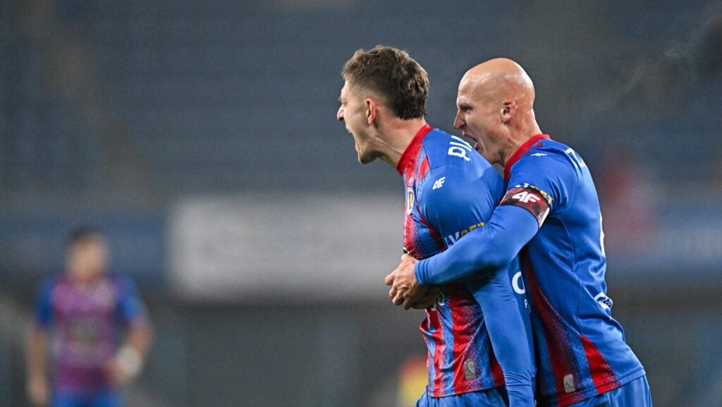 2024.11.08 Gliwice
Pilka nozna PKO Ekstraklasa sezon 2024/2025
Piast Gliwice - Motor Lublin
N/z Bramka gol radosc Fabian Piasecki Jakub Czerwinski
Foto Lukasz Sobala / PressFocus

2024.11.08 Gliwice
Football Polish League PKO Ekstraklasa season 2024/2025
Piast Gliwice - Motor Lublin
Bramka gol radosc Fabian Piasecki Jakub Czerwinski
Credit: Lukasz Sobala / PressFocus