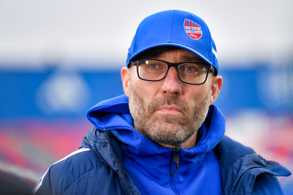 2024.11.24 Czestochowa
Pilka nozna PKO Ekstraklasa sezon 2024/2025
Rakow Czestochowa - Korona Kielce
N/z Marek Papszun
Foto Mateusz Sobczak / PressFocus

2024.11.24 Czestochowa
Football Polish League PKO Ekstraklasa season 2024/2025
Rakow Czestochowa - Korona Kielce
Marek Papszun
Credit: Mateusz Sobczak / PressFocus