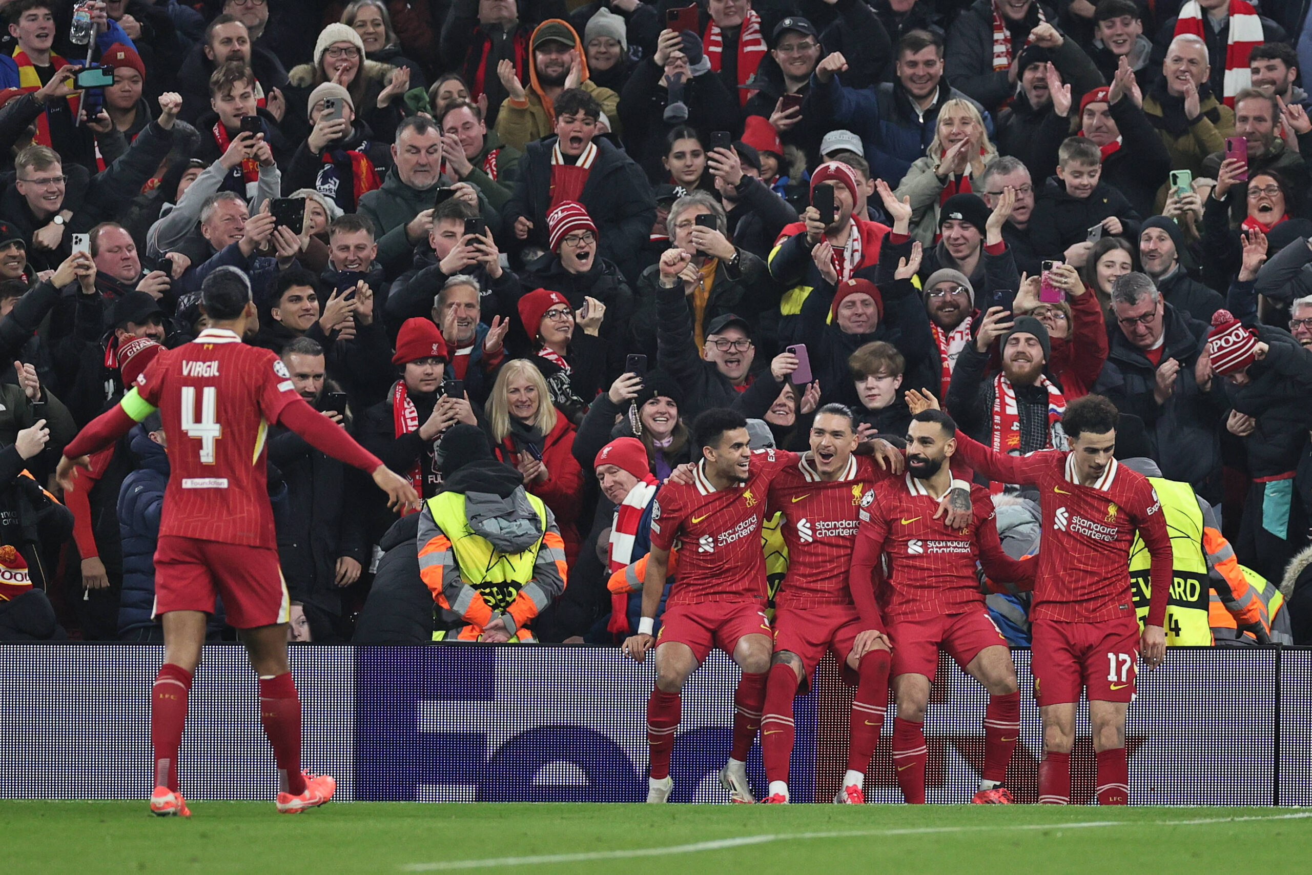 Liverpool FC v LOSC Lille Mohamed Salah of Liverpool celebrates with teammates Curtis Jones Darwin Nunez Luis Diaz after scoring the teams first goal during the Liverpool FC v LOSC Lille UEFA Champions League match at Anfield, Liverpool, England, United Kingdom on 21 January 2025 Credit: James Holyoak/Every Second Media Editorial use only. All images are copyright Every Second Media Limited. No images may be reproduced without prior permission. Copyright: xIMAGO/EveryxSecondxMediax ESM-1293-0019
2025.01.21 Liverpool
pilka nozna liga mistrzow
Liverpool FC - LOSC Lille
Foto IMAGO/PressFocus

!!! POLAND ONLY !!!