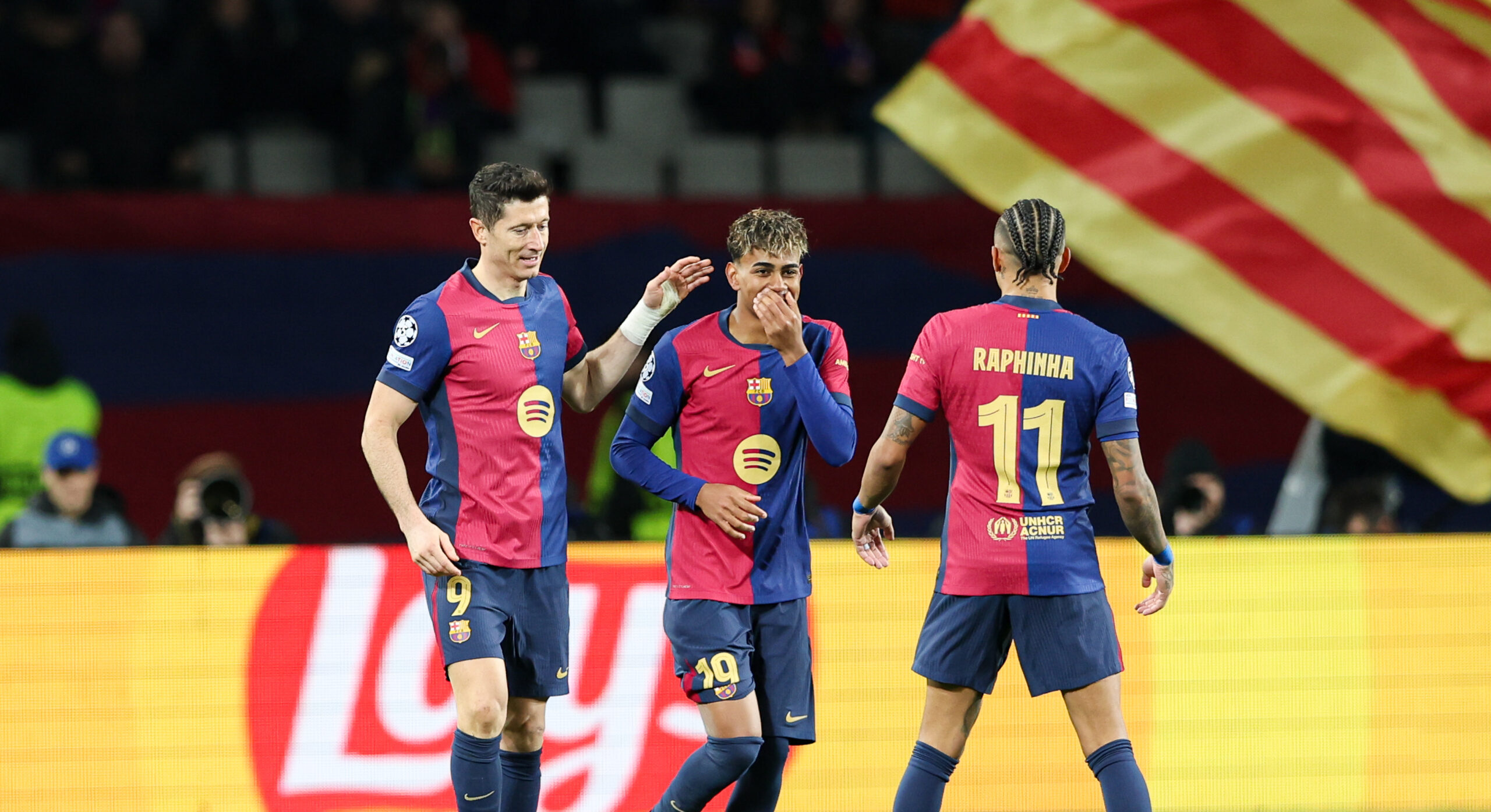 Robert Lewandowski of FC Barcelona (L), Lamine Yamal of FC Barcelona (C) and Raphinha  Raphael Dias Belloi of FC Barcelona (R) celebrate after scoring a goal during the UEFA Champions League match between FC Barcelona and Atalanta Bergamo at Estadio Olimpico. FInal Score; FC Barcelona 2:2 Atalanta Bergamo. (Photo by Grzegorz Wajda / SOPA Images/Sipa USA)
2025.01.30 Barcelona
pilka nozna liga mistrzow
FC Barcelona - Atalanta Bergamo
Foto Grzegorz Wajda/SOPA Images/SIPA USA/PressFocus

!!! POLAND ONLY !!!